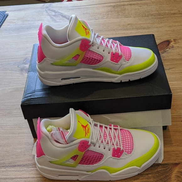 womens pink lemonade jordans